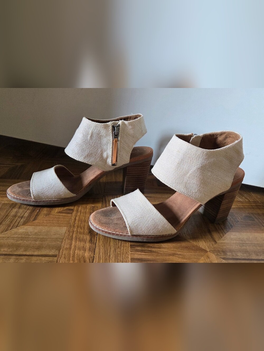 TOMS Majorca Cutout Heeled Sandals in Cream